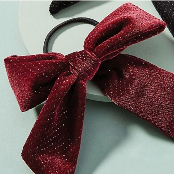 Anthropologie Shimmer Velvet Bow Pony Holder (2)